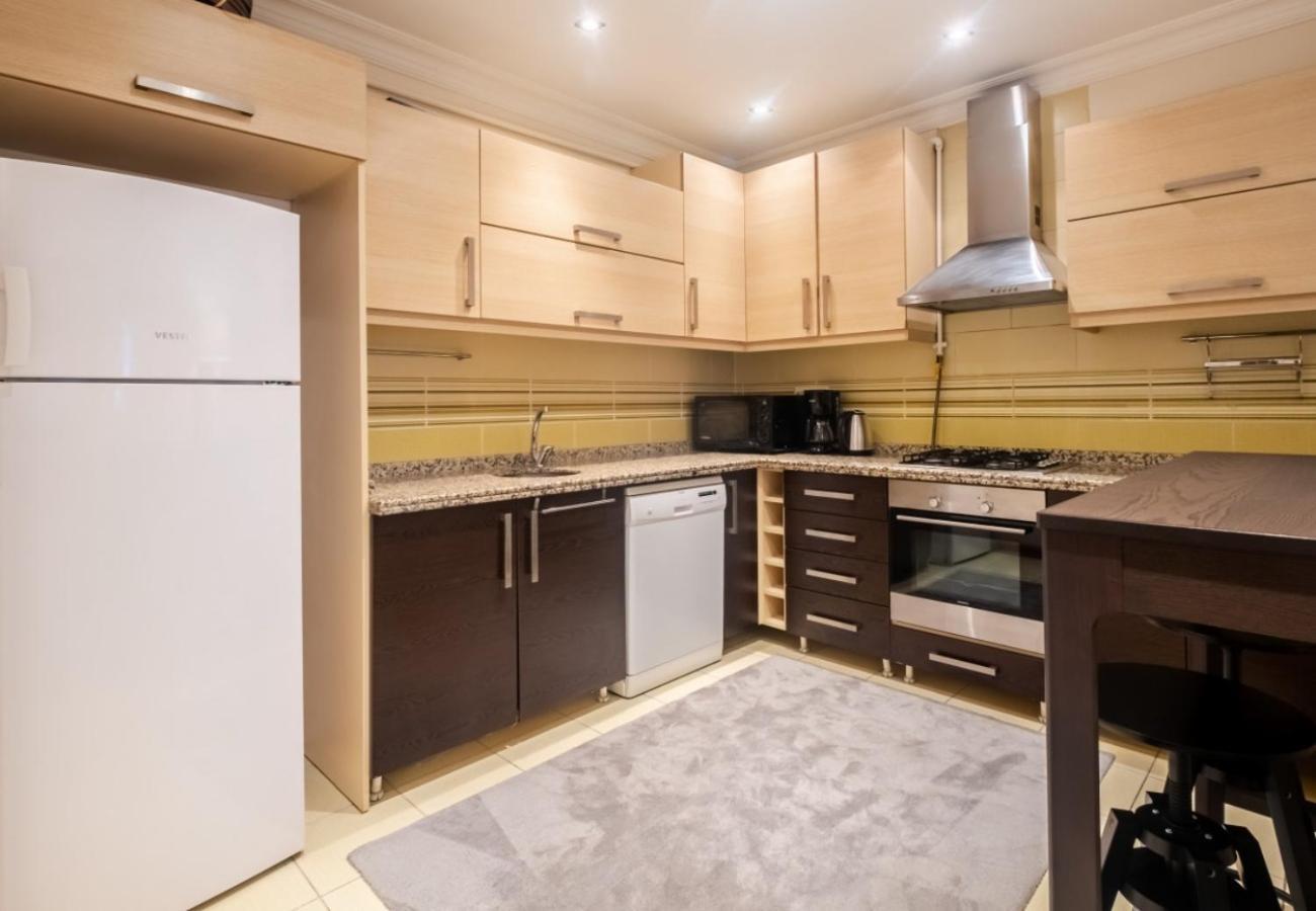 Exclusive Flat With Balcony In Nisantasi Apartman Isztambul Kültér fotó